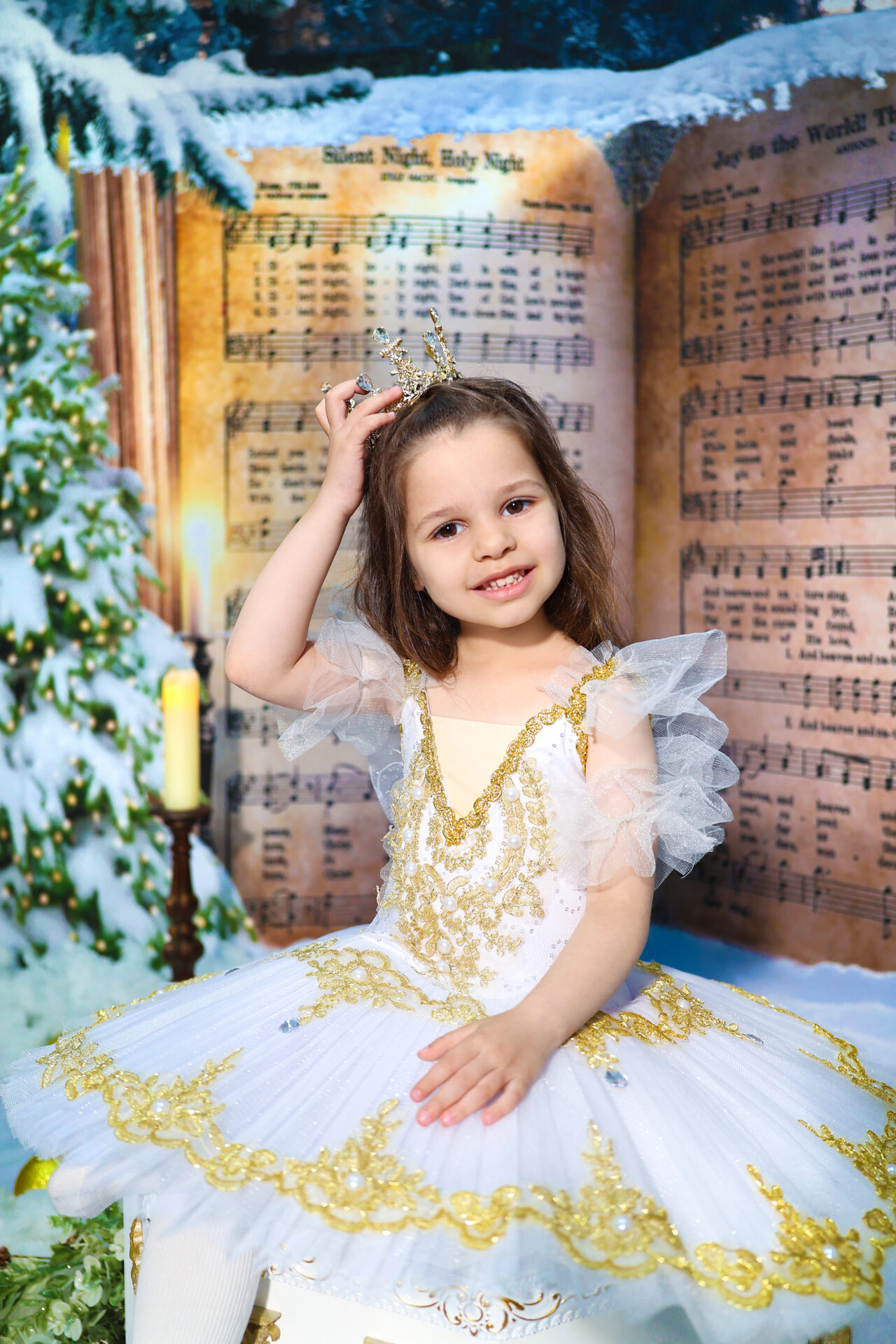 Traditional Christmas photoshoot with advent calendar decor and holiday decorations.