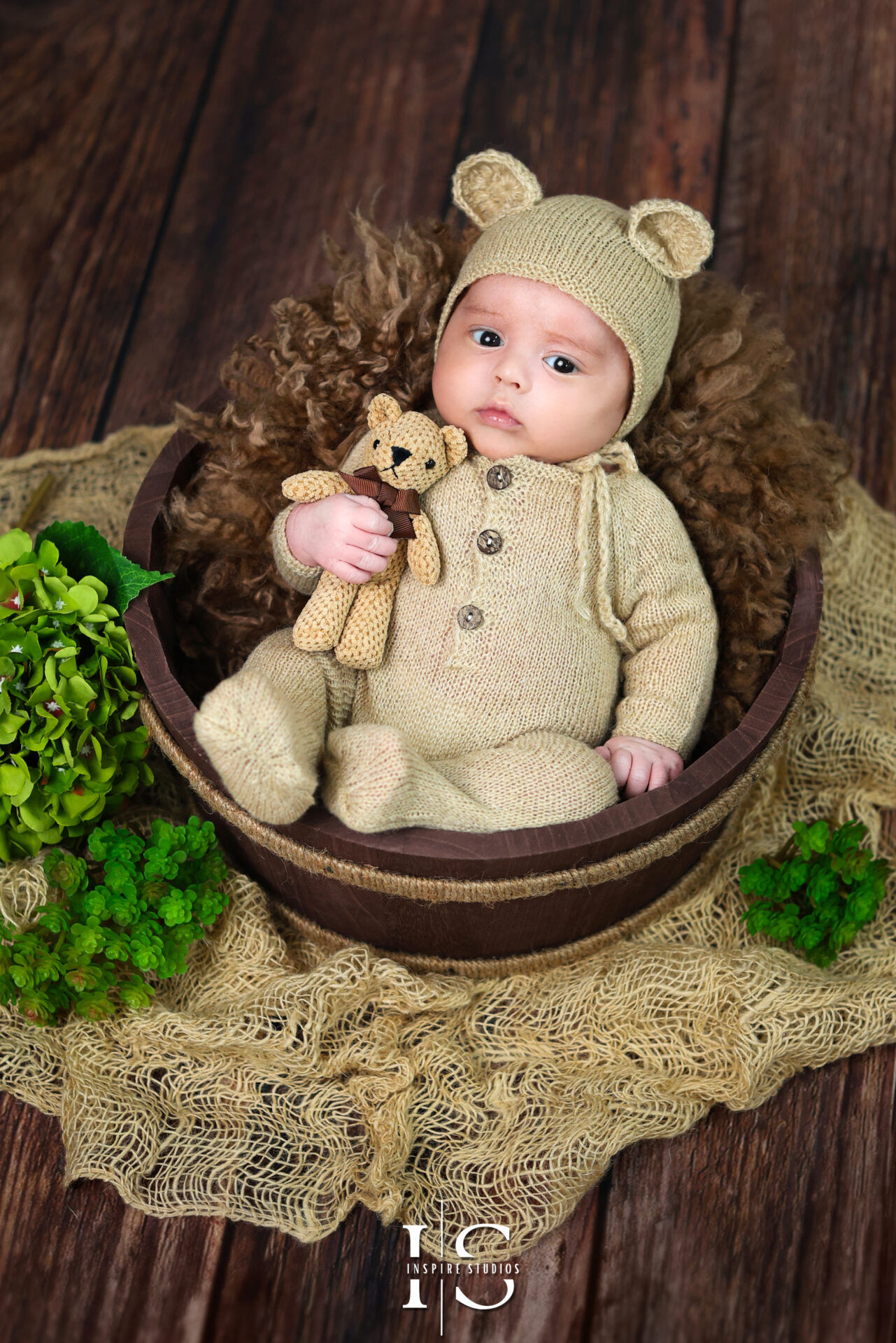 Newborn photo session captured by Inspire Studios Walthamstow.