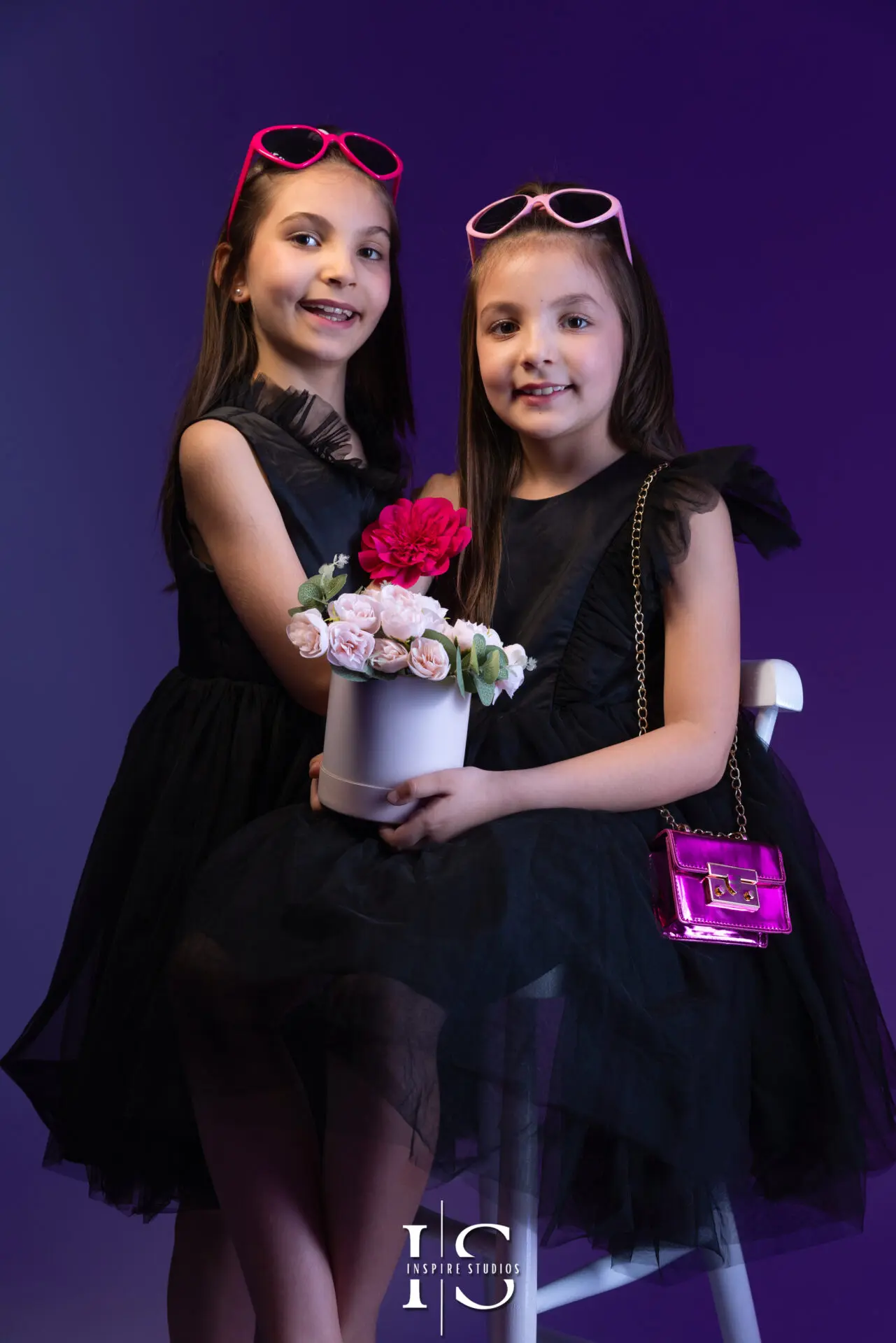 Playful children’s photoshoot with natural lighting by Inspire Studios