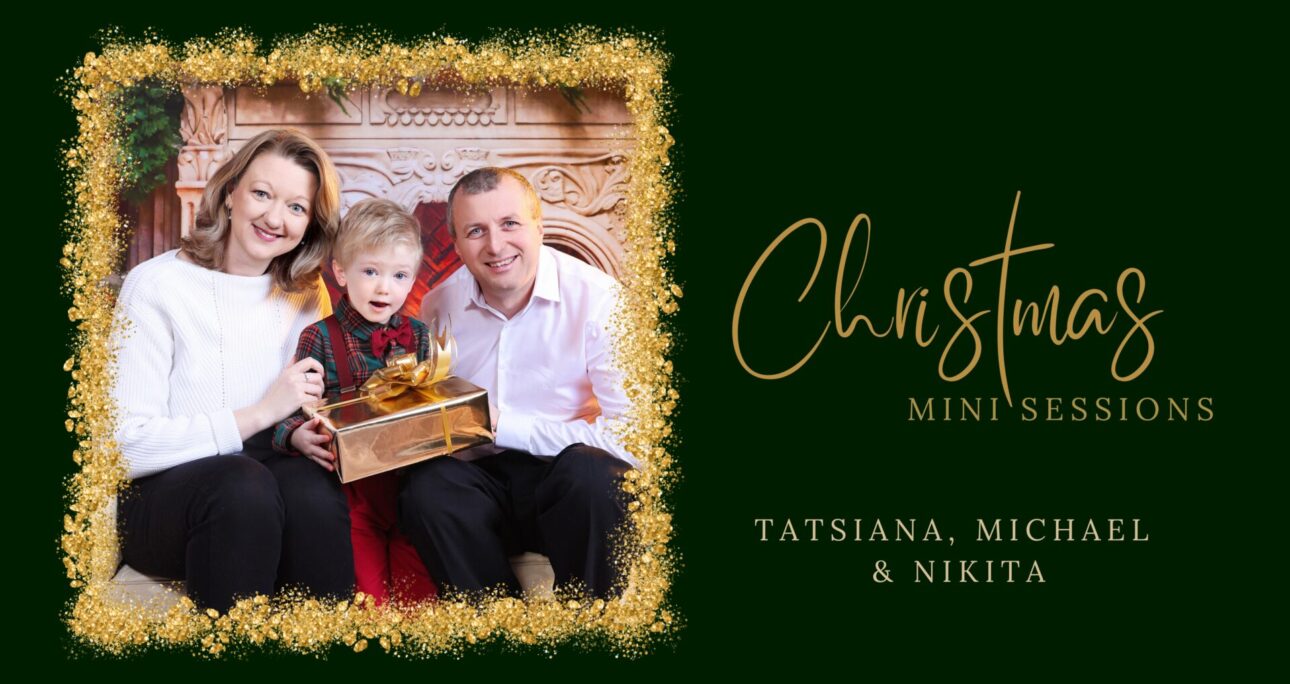 Christmas Studio Photoshoot | Family Photographer Portraits