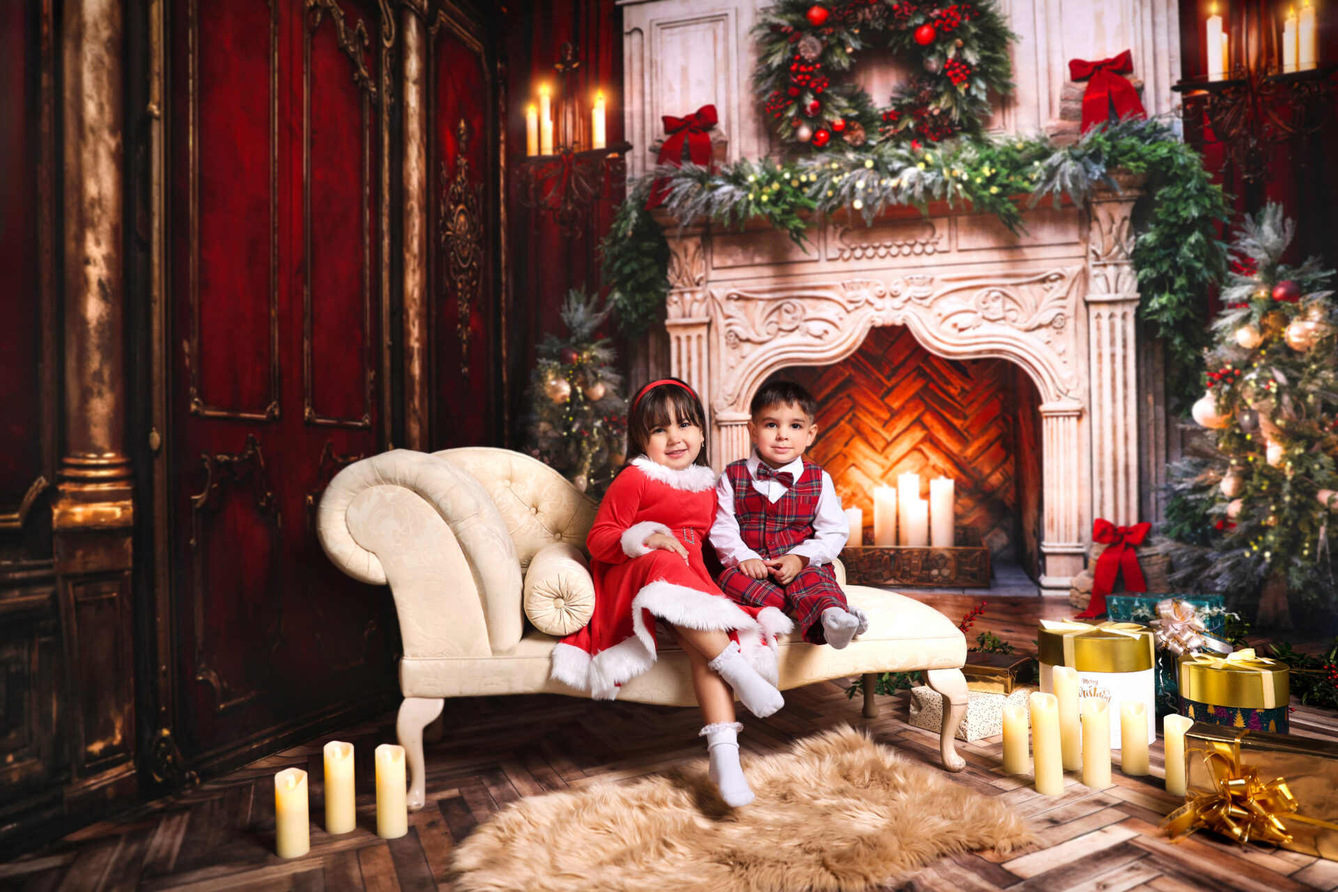 Children Christmas Photo Sessions in The Christmas Room & Barbie's Christmas Festive Decors.