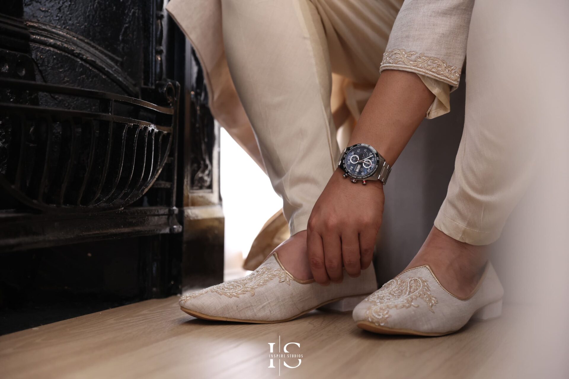 Baraat wedding photographer in London capturing groom getting ready.