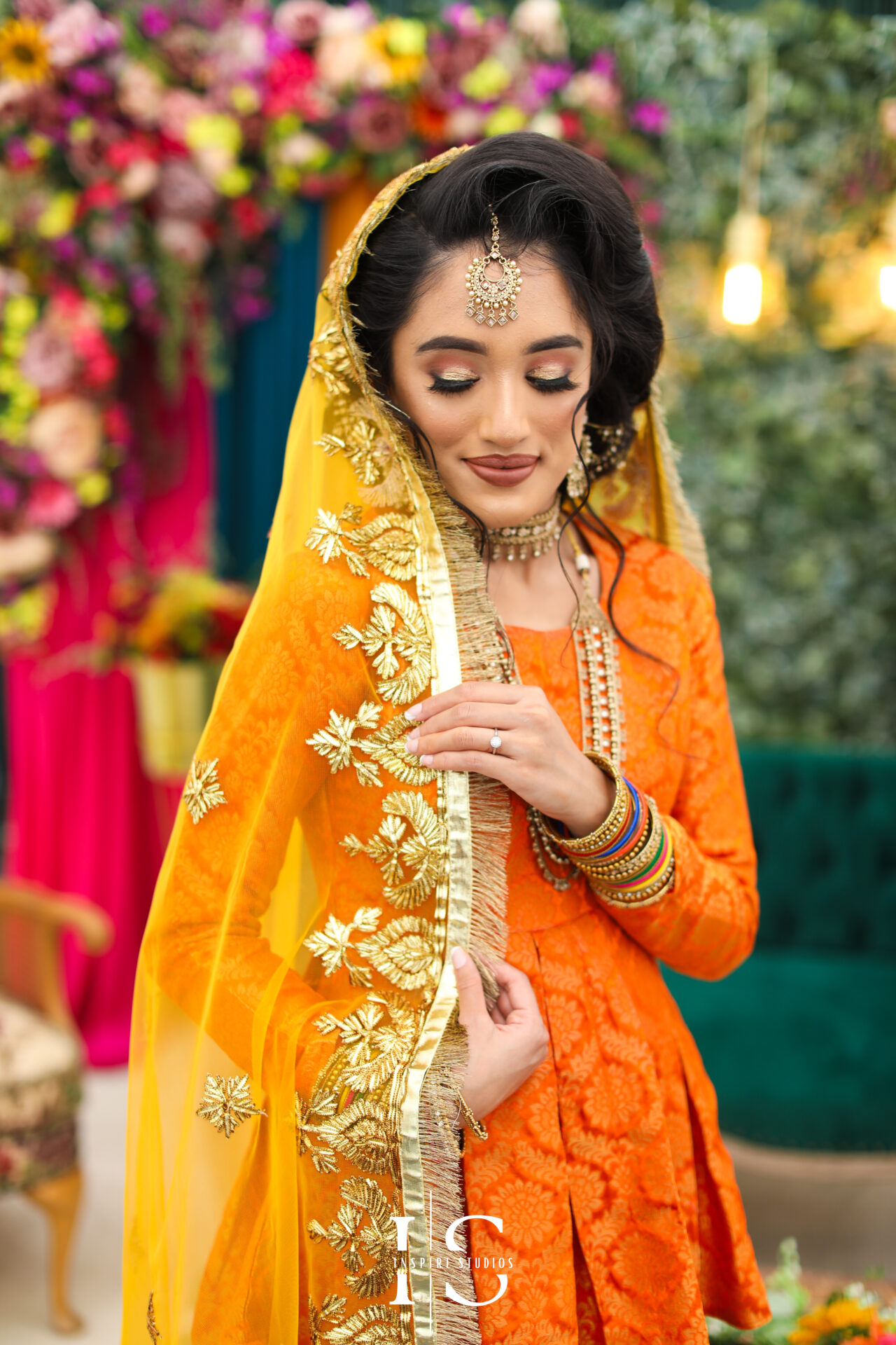 Mehndi wedding photography capture by Inspire Studios offers professional Mehndi wedding photography and videography services in London and beyond, prices affordable to everyone.