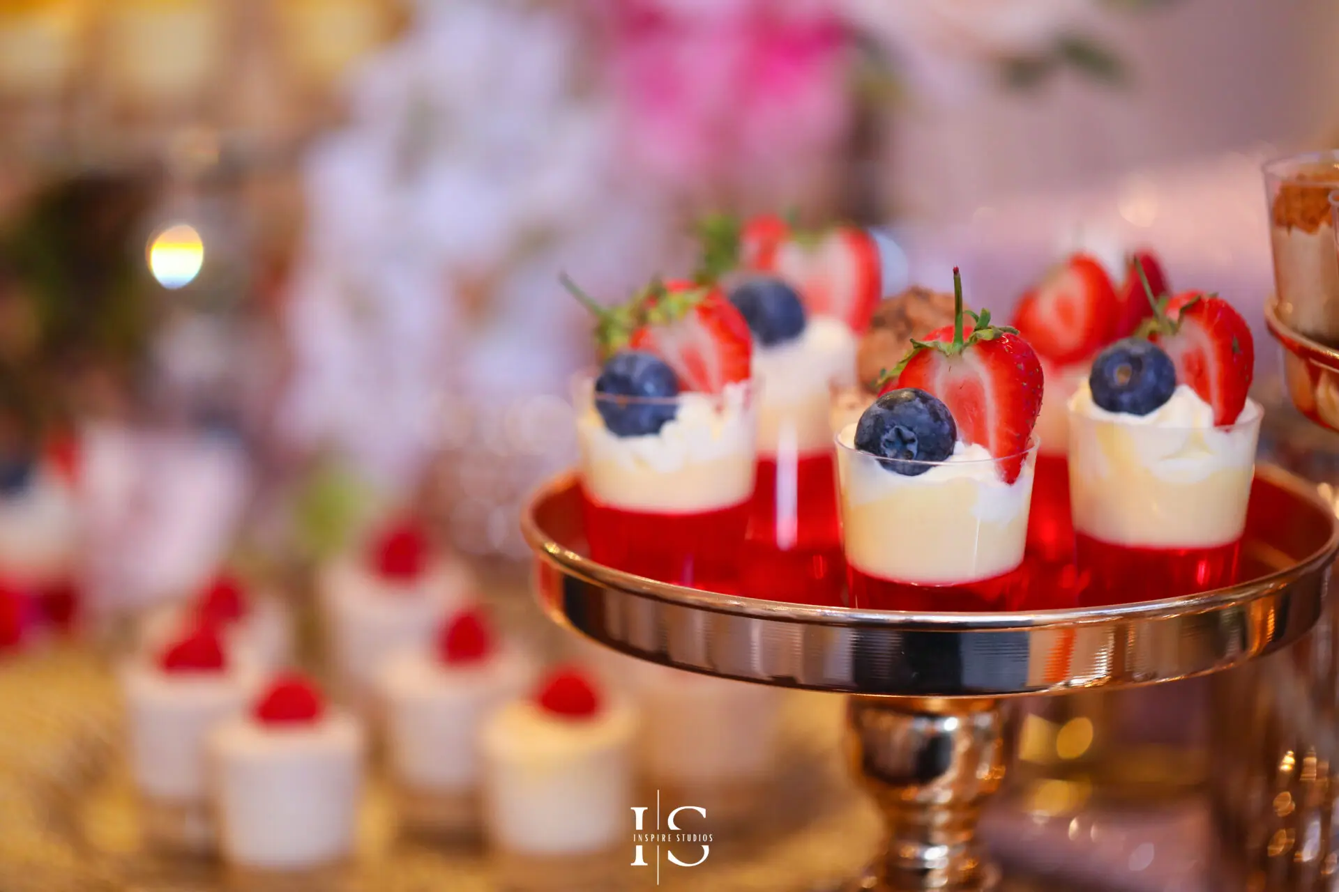 From intricately decorated desserts to the vibrant colors of the sweets bar, we ensure every delectable detail is highlighted in stunning photographs.