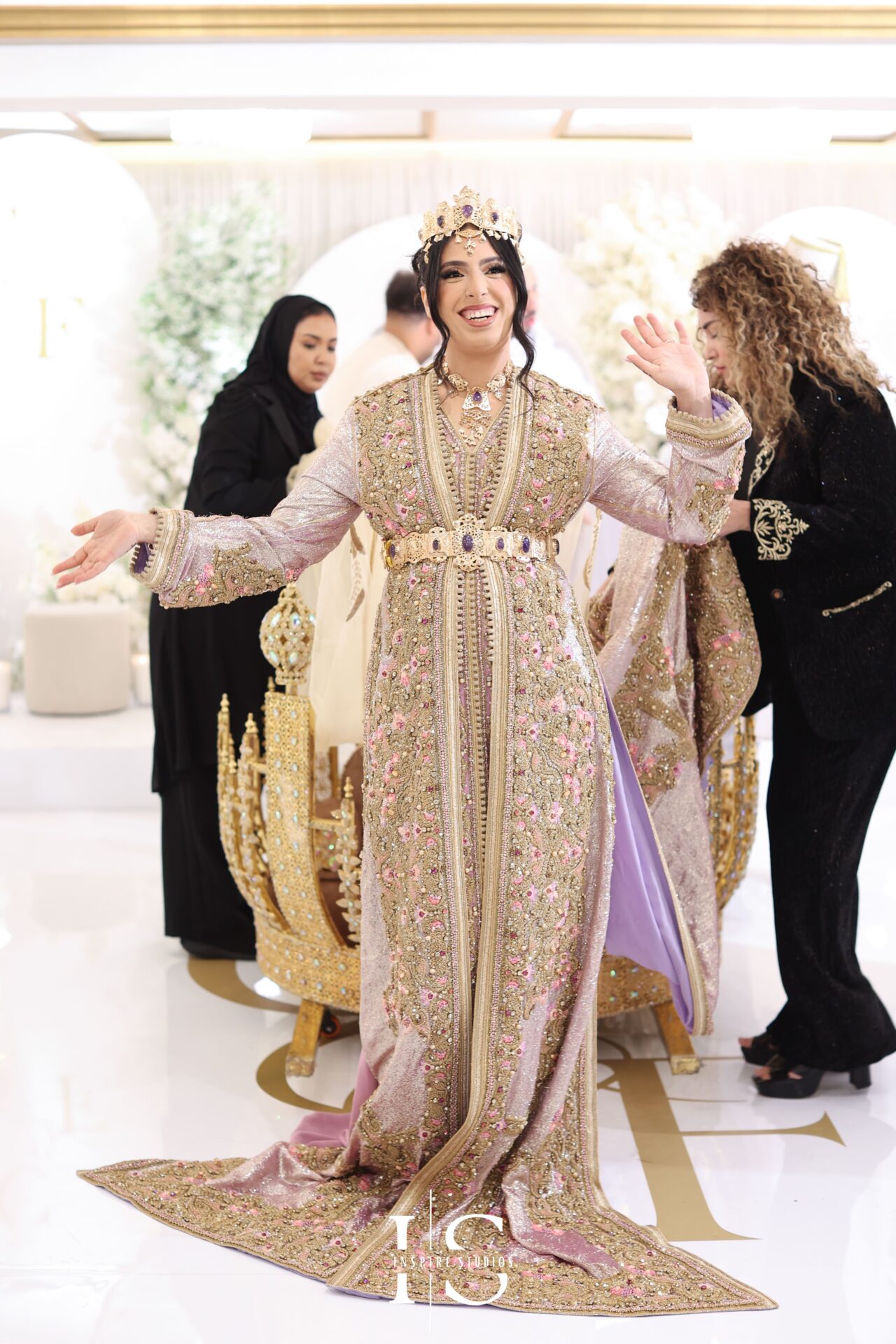 Moroccan wedding photographer captures grand entrance