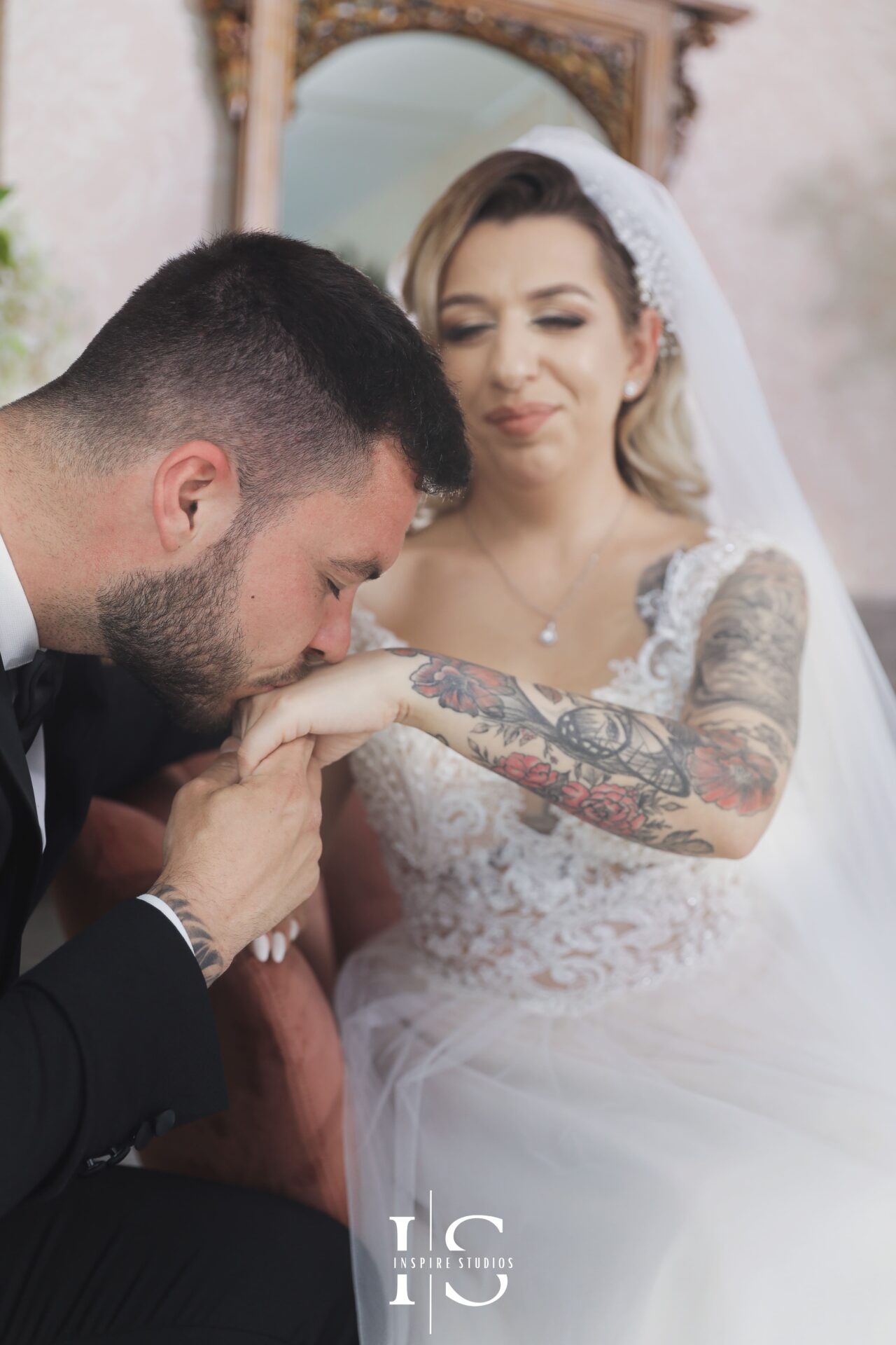 Emotional first look moment at Romanian wedding