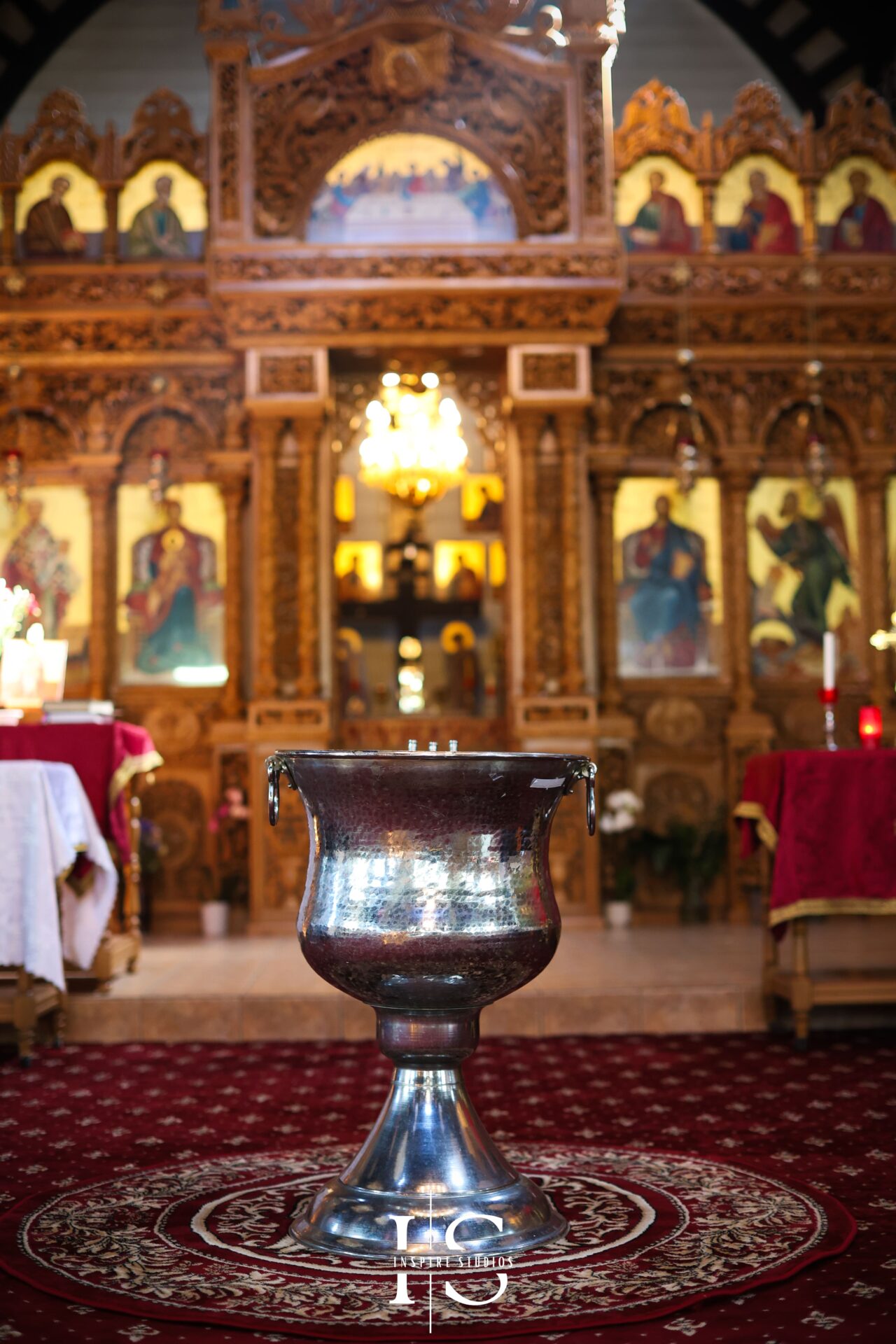 Romanian photographer in London capturing Orthodox christening