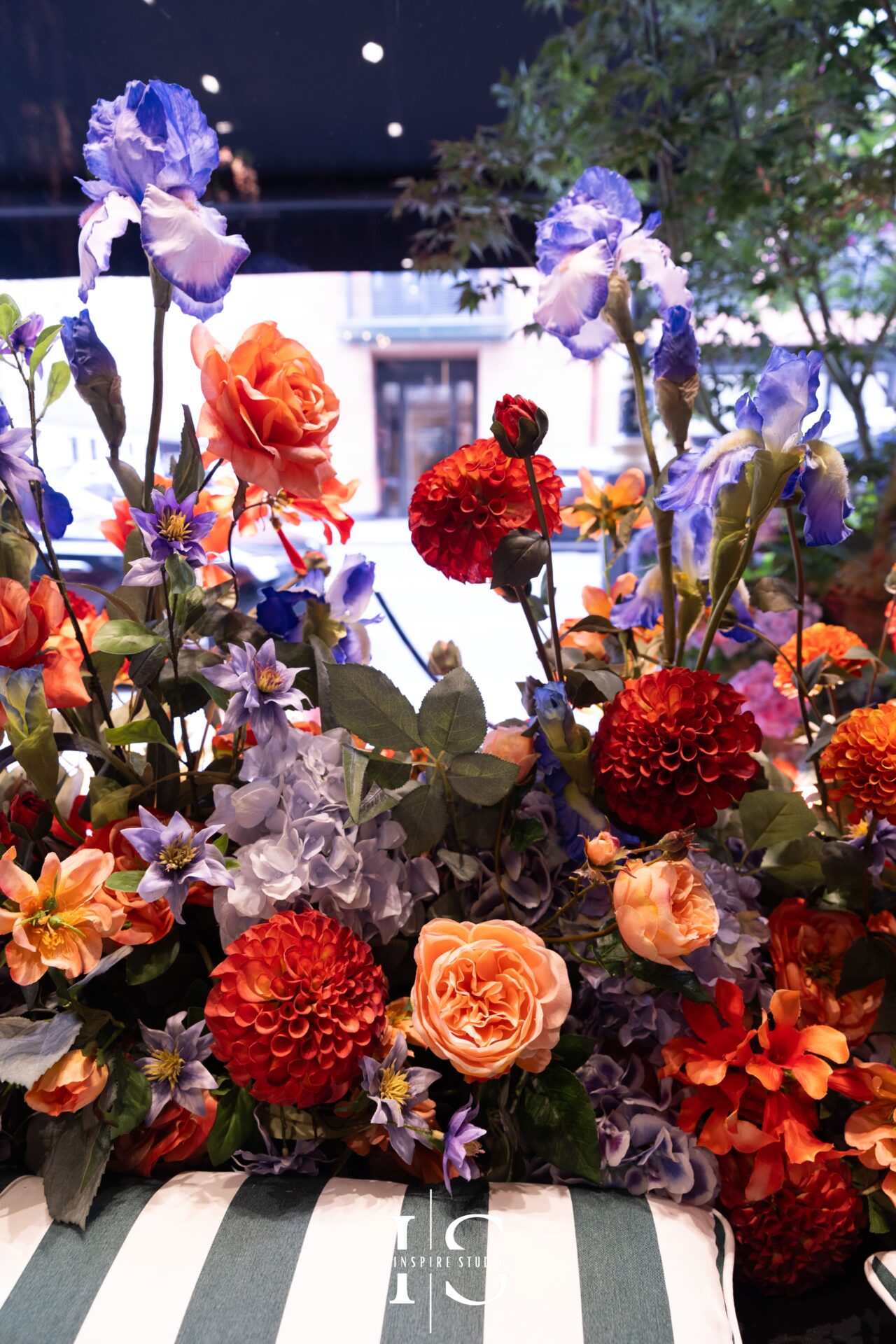 Close-up luxury blooms from Neill Strain Floral Couture Mayfair boutique.