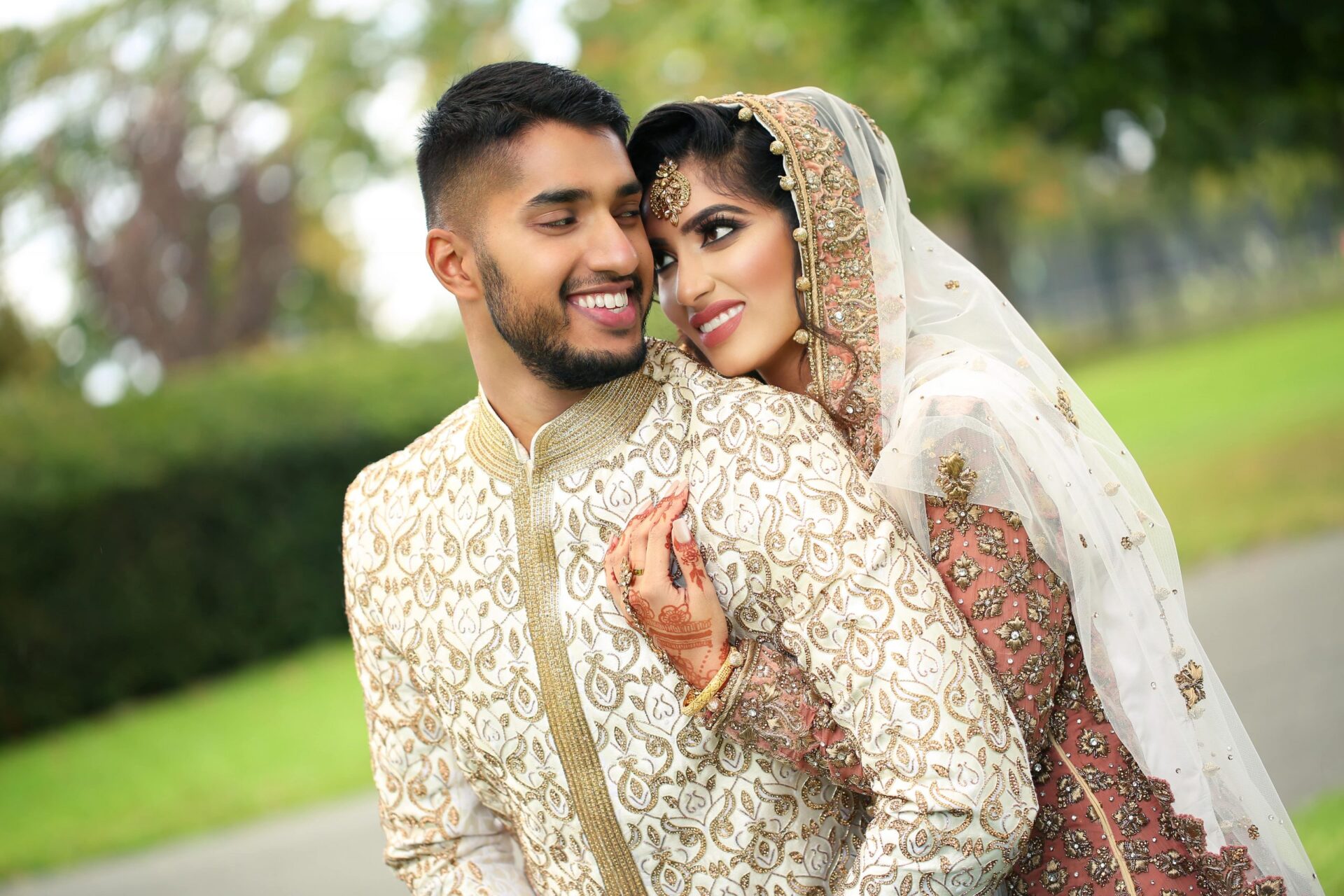 Outdoor wedding photography session in London