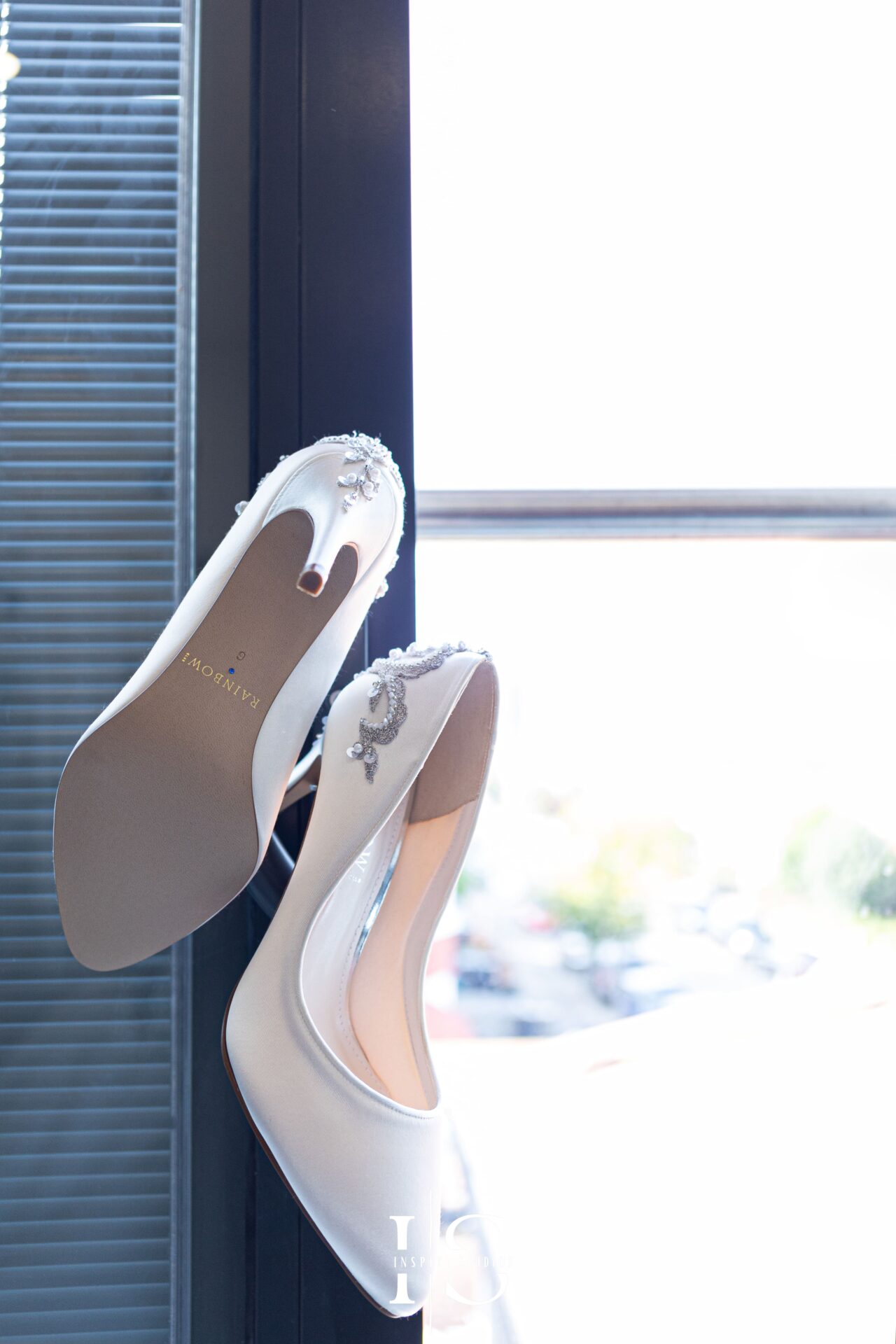 Bride getting ready photos captured in London by Inspire Studios – Nikkah wedding photography