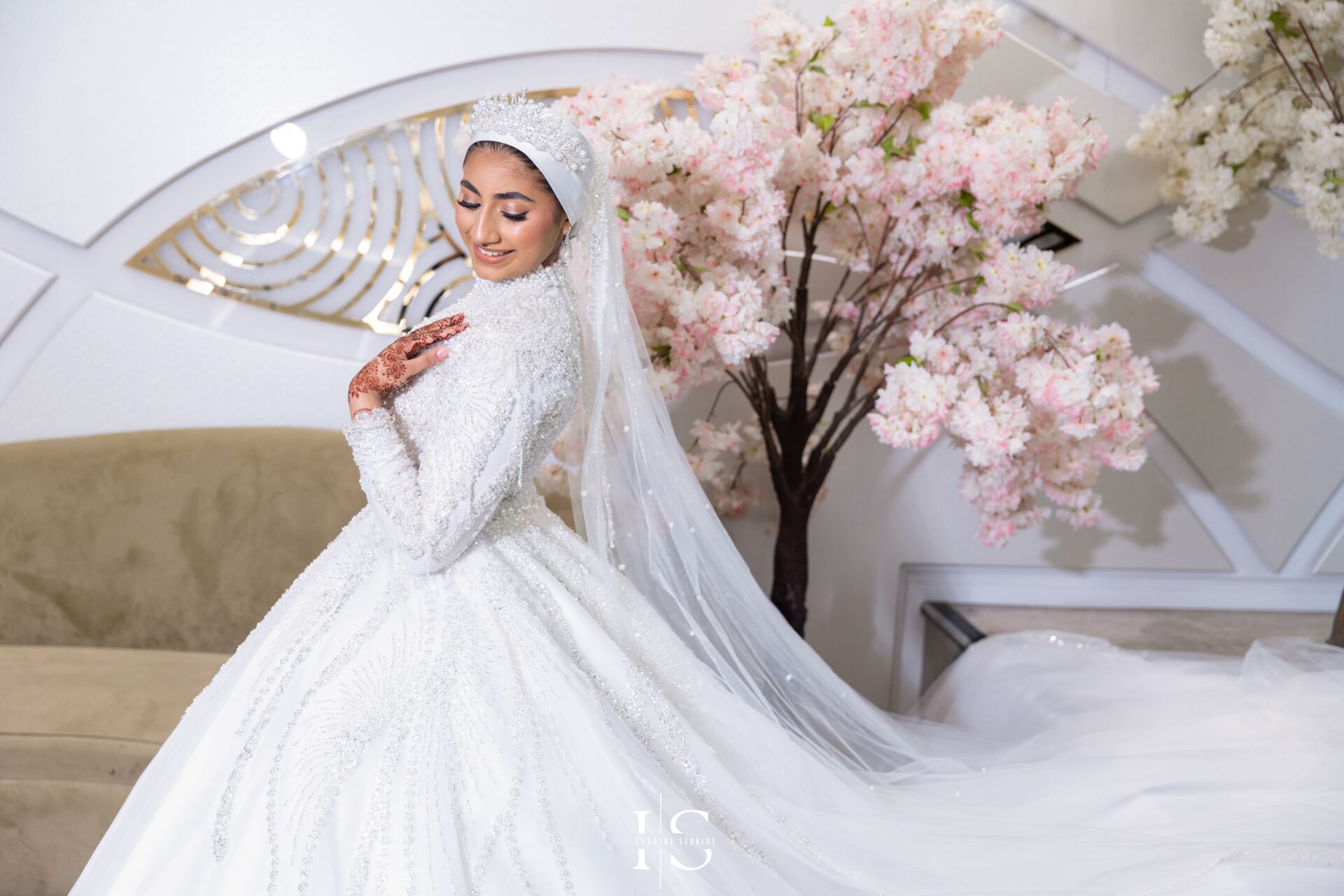 Bride candid photos at Pavilion Banqueting Walthamstow, London – captured by Inspire Studios