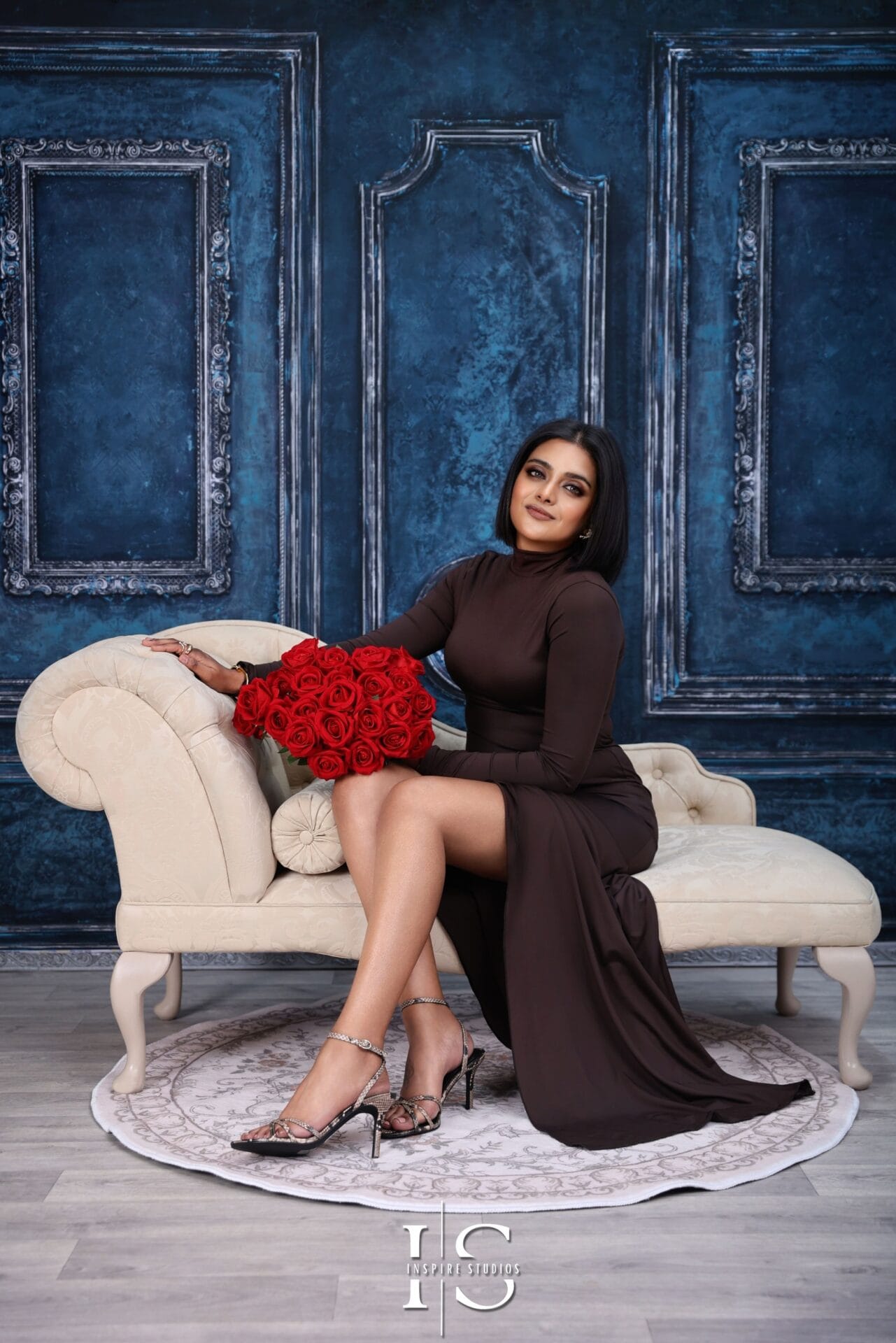 Elegant 40th birthday studio photoshoot in London with professional lighting and decorations