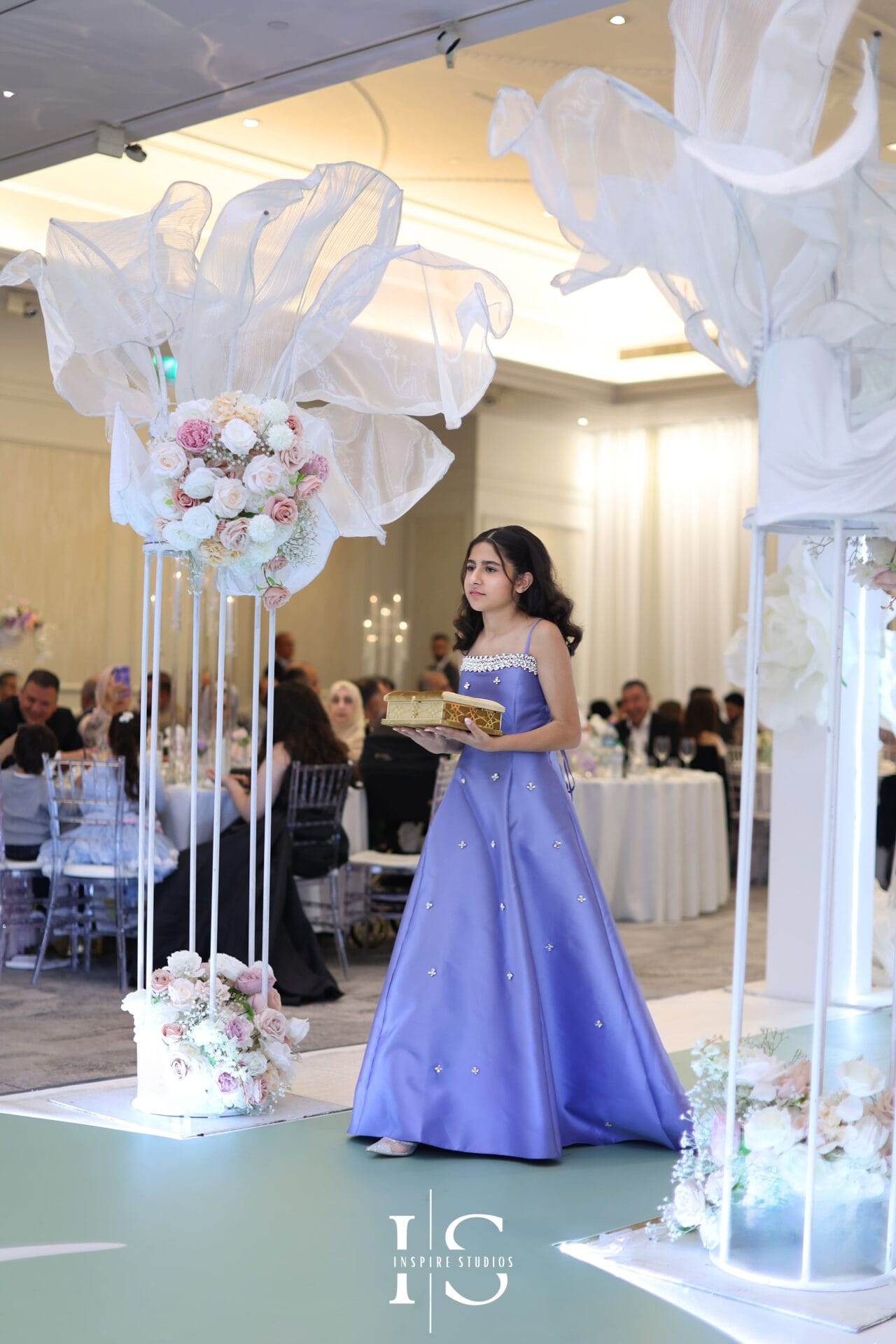 Luxury Marriott Grosvenor wedding photography capturing elegant couple portraits and refined London wedding details.