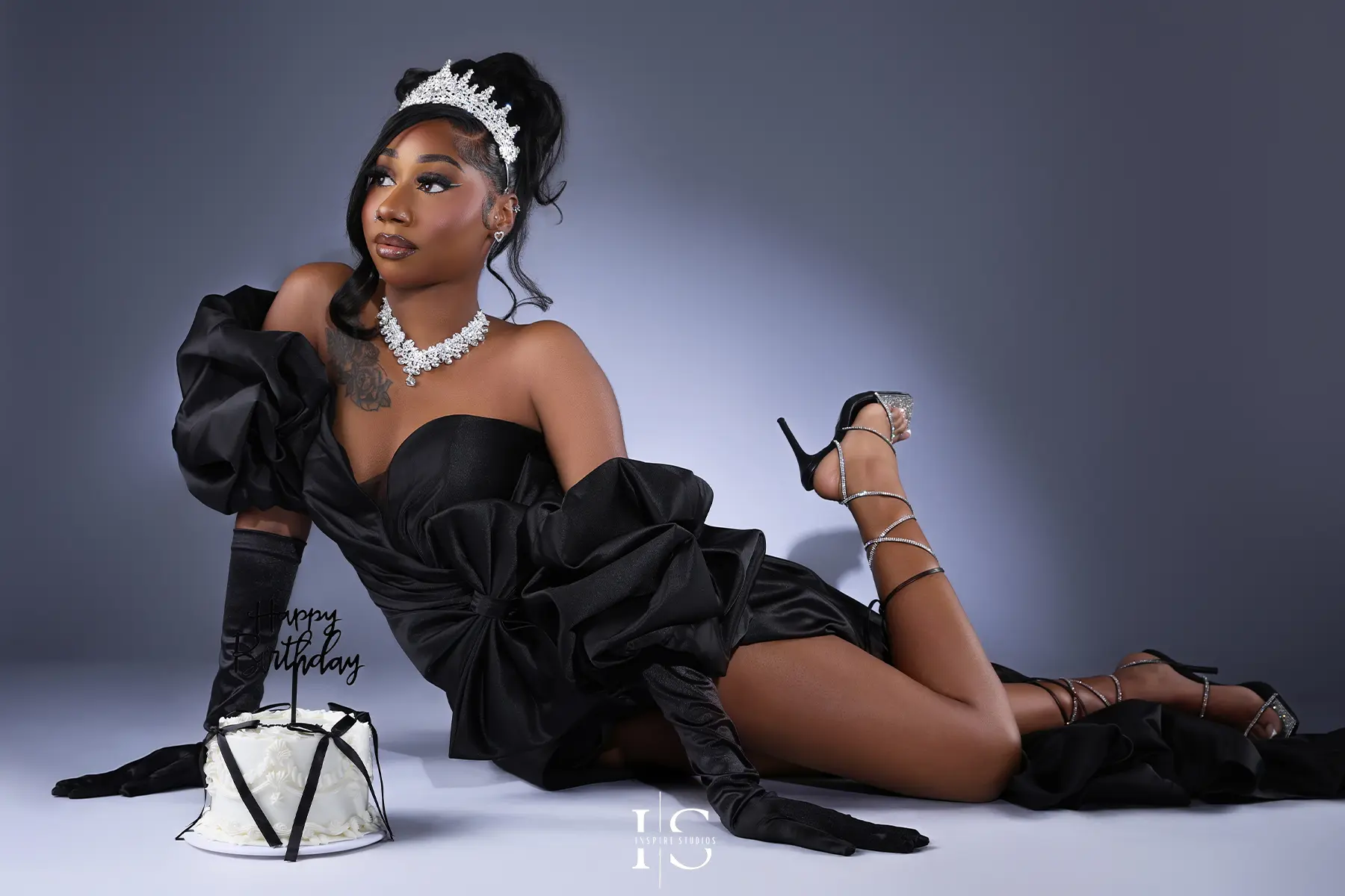 Newspaper Themed Birthday Photoshoot - Inspire Studios
