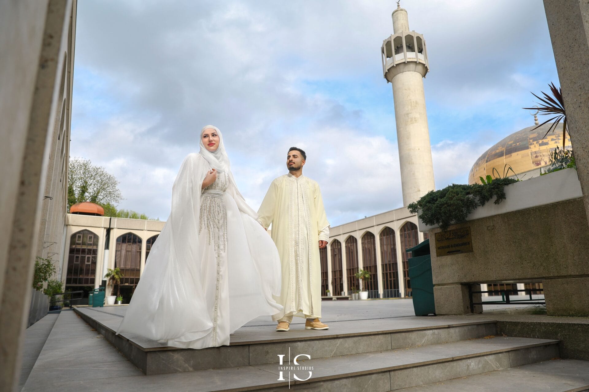 female wedding photographer capturing Nikkah at Central London Mosque London