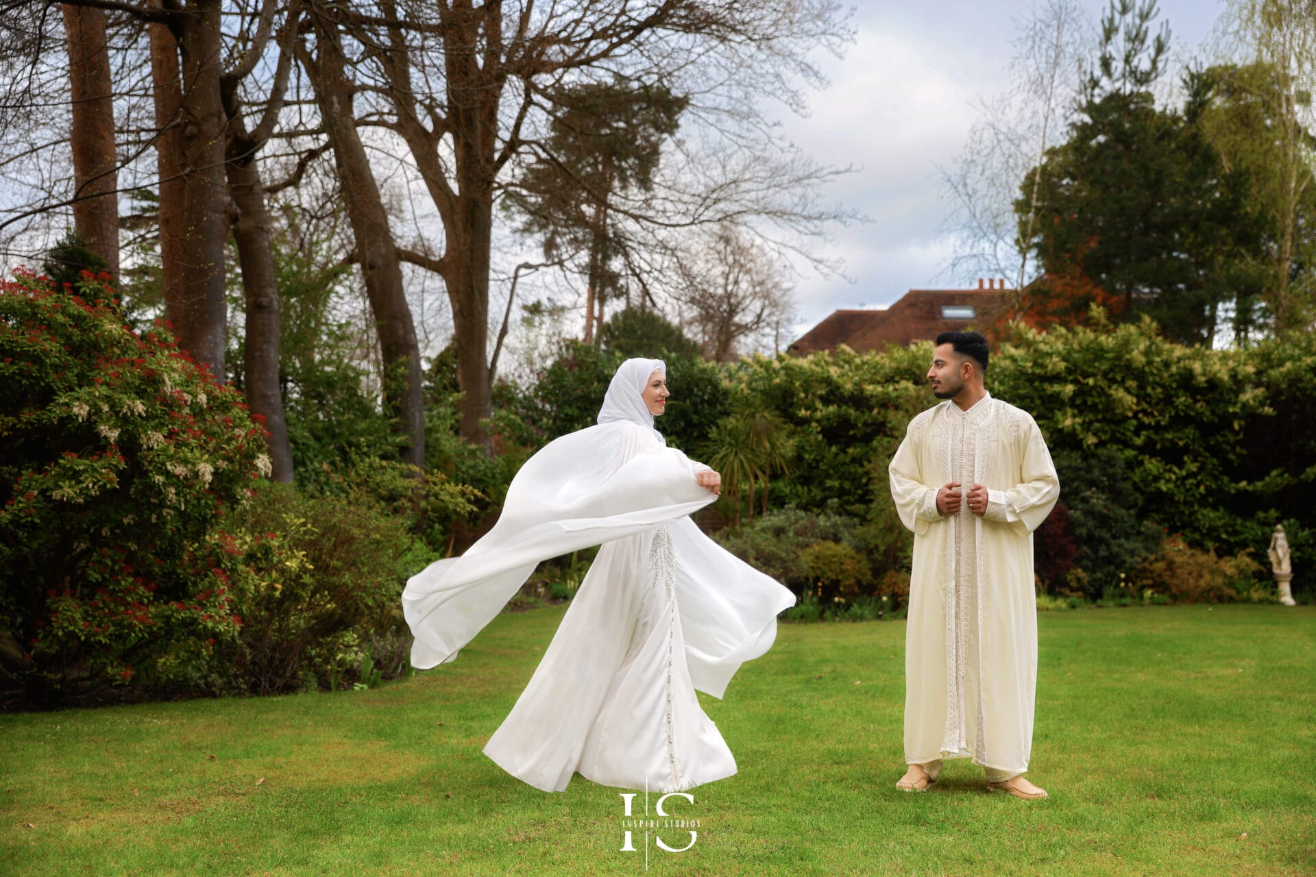 Nikkah wedding at Regents Park London photographed by female photographer Inspire Studios