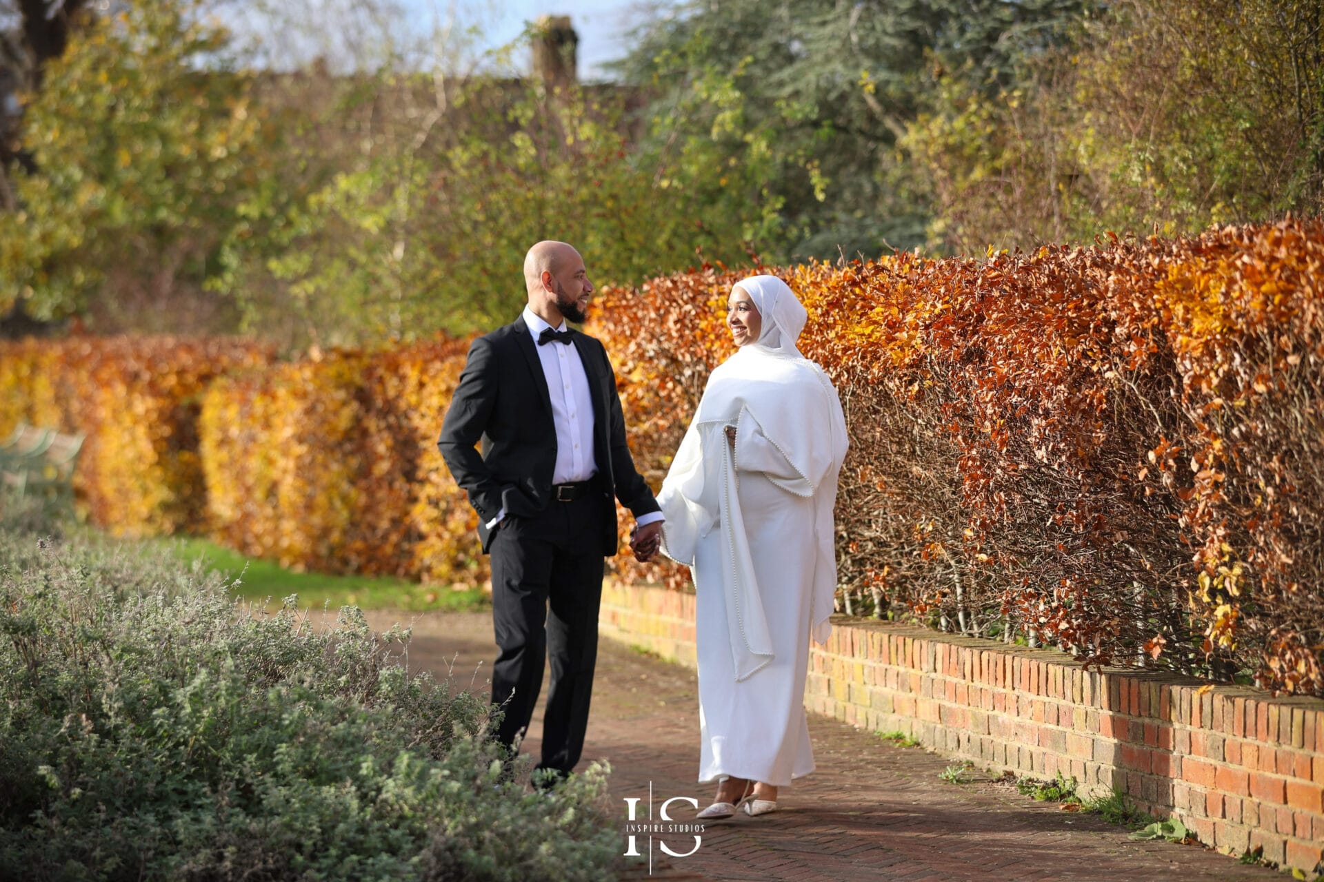 Outdoor photoshoot in Walthamstow London park with natural light portraits