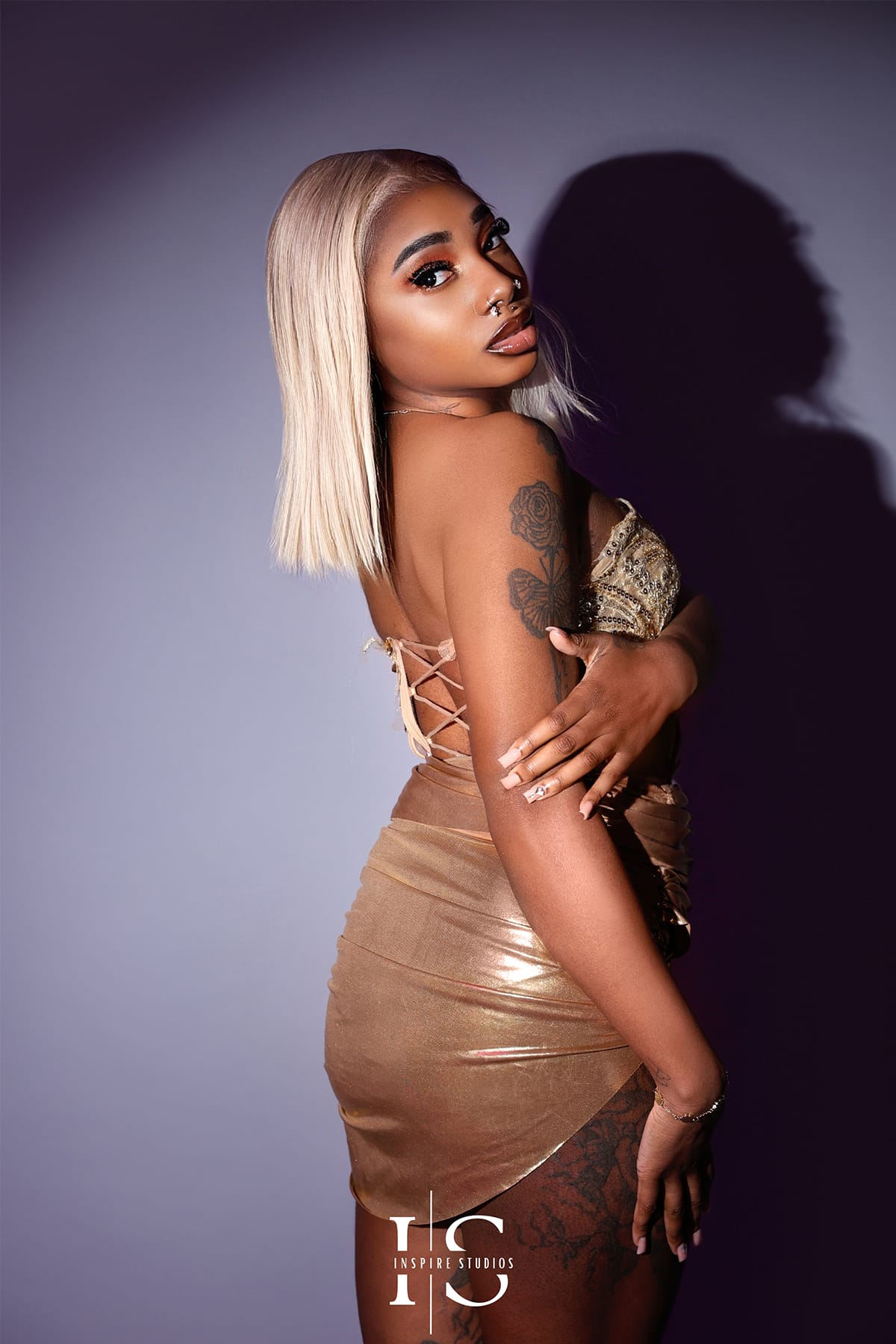 African boudoir photoshoot poses with elegant styling and confident natural beauty portrait