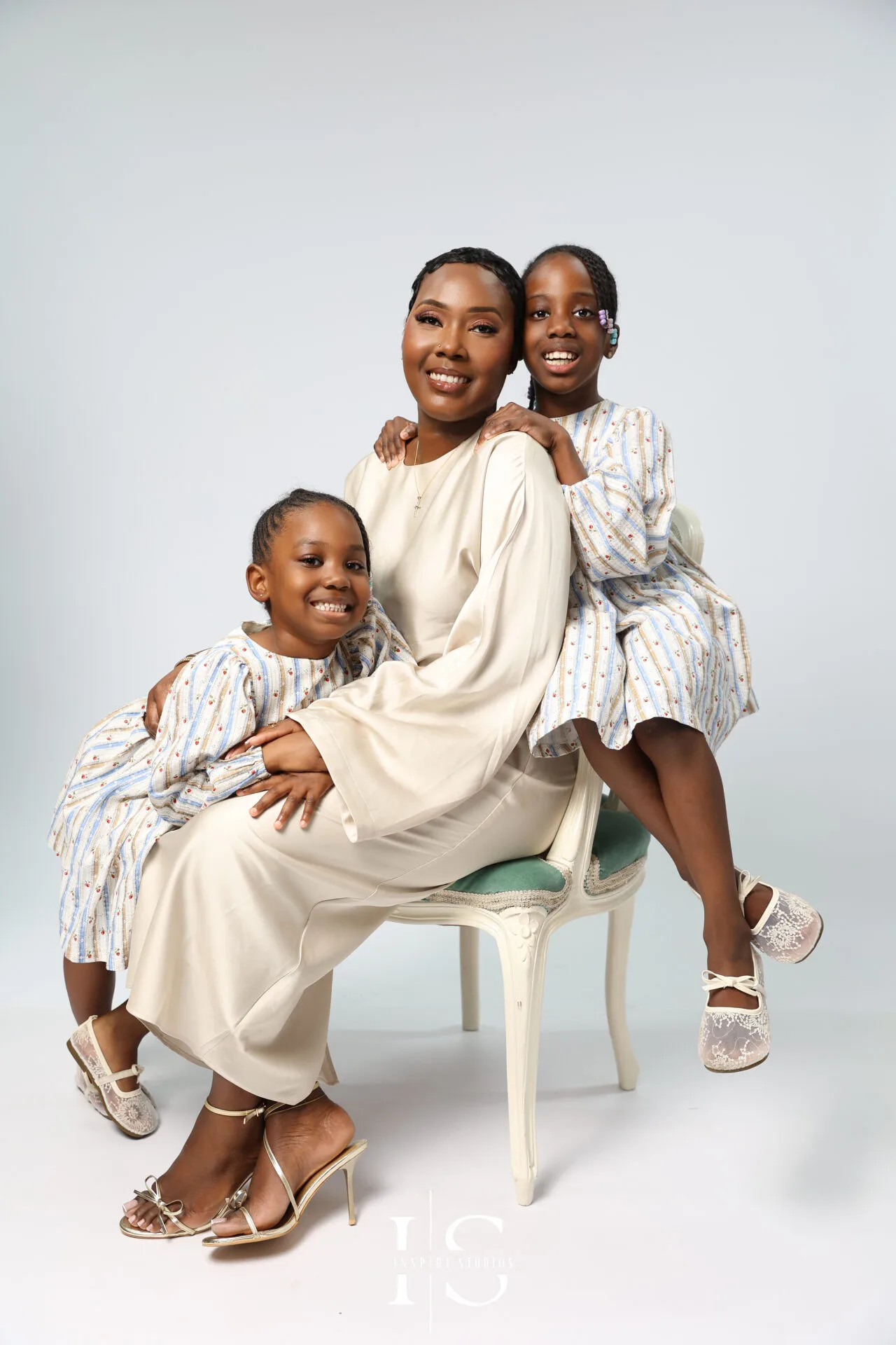 Family portrait photography session for an anniversary celebration