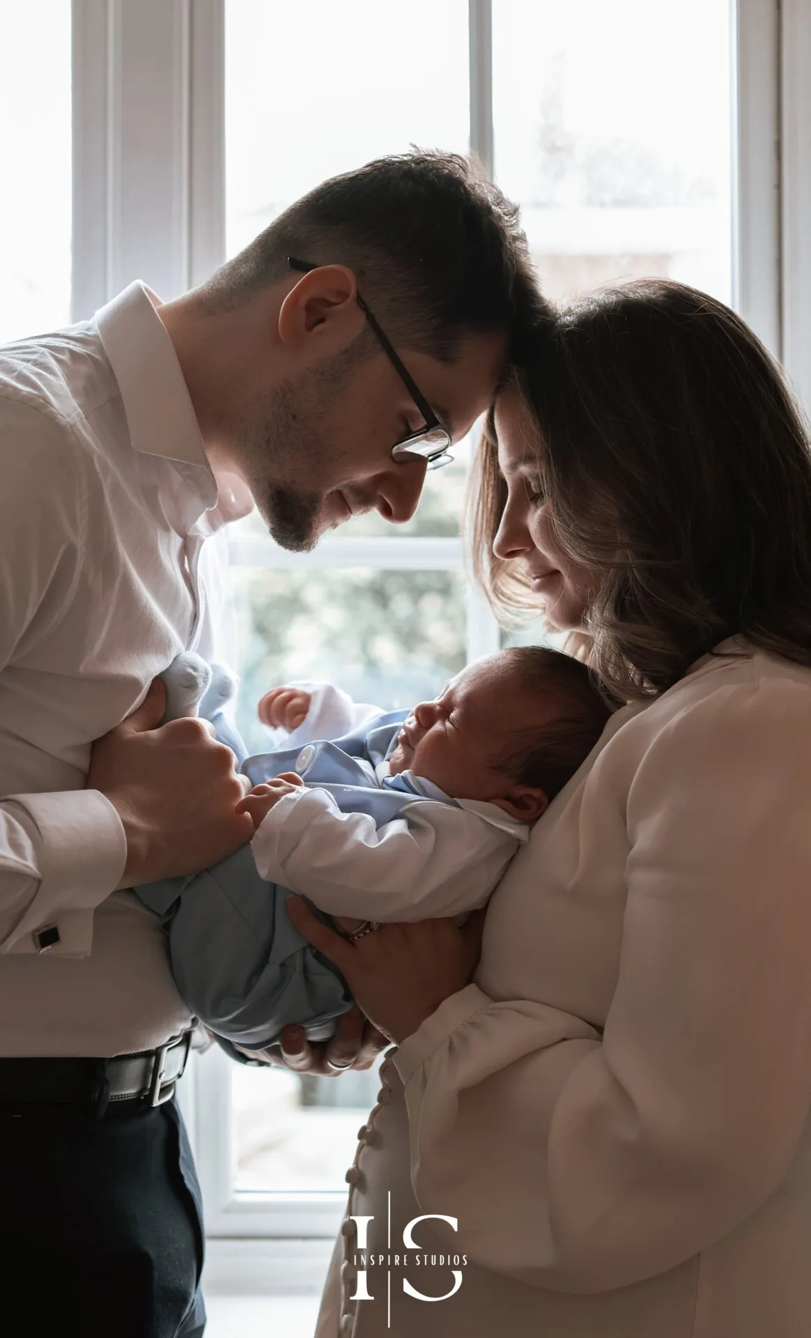 Romanian christening photographer in London for church and family moments