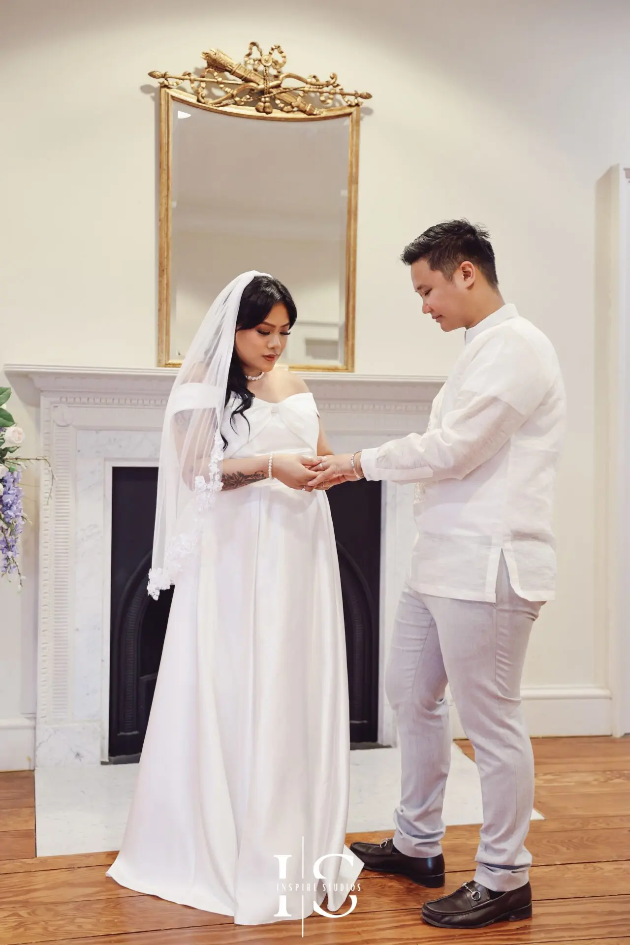 Photographer covering a registry wedding at Danson House in Bexley, including ceremony and couple portraits.
